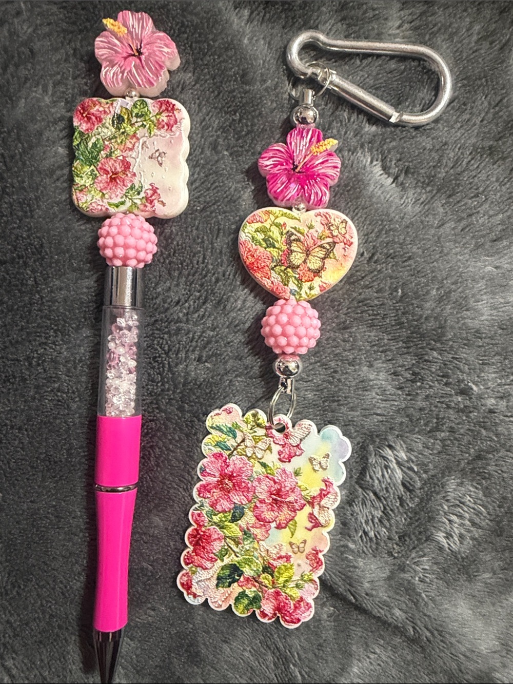 Pink hibiscus Keychain and Pen Set - Cute Flower Charm Accessories